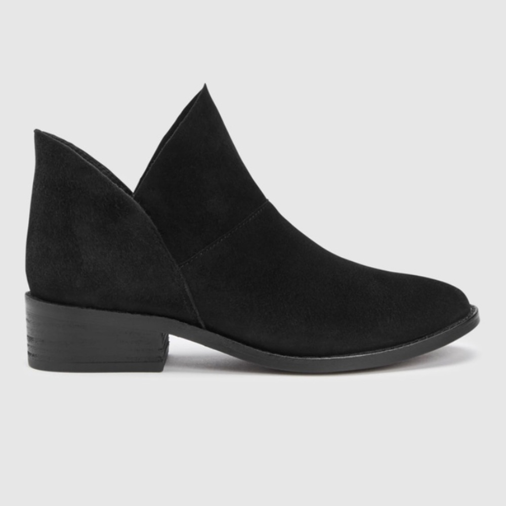 Eileen Fisher Black Leaf Suede Ankle Booties Size 5